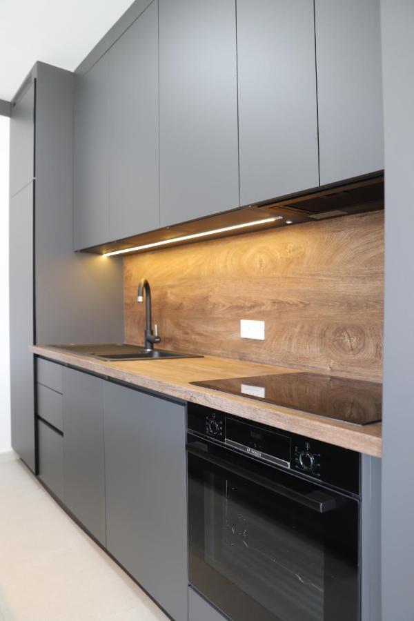 Brand New Apartment With Private Pool Njivice Dış mekan fotoğraf