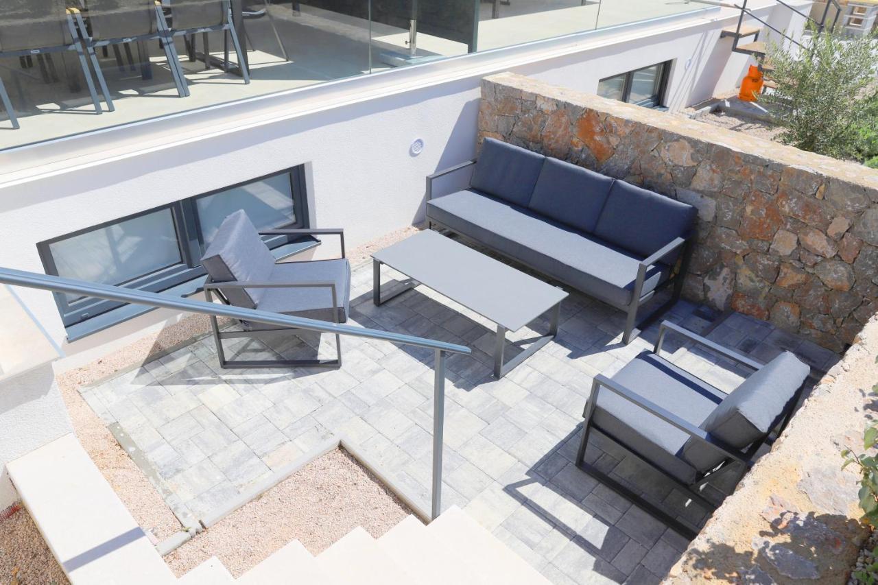 Brand New Apartment With Private Pool Njivice Dış mekan fotoğraf