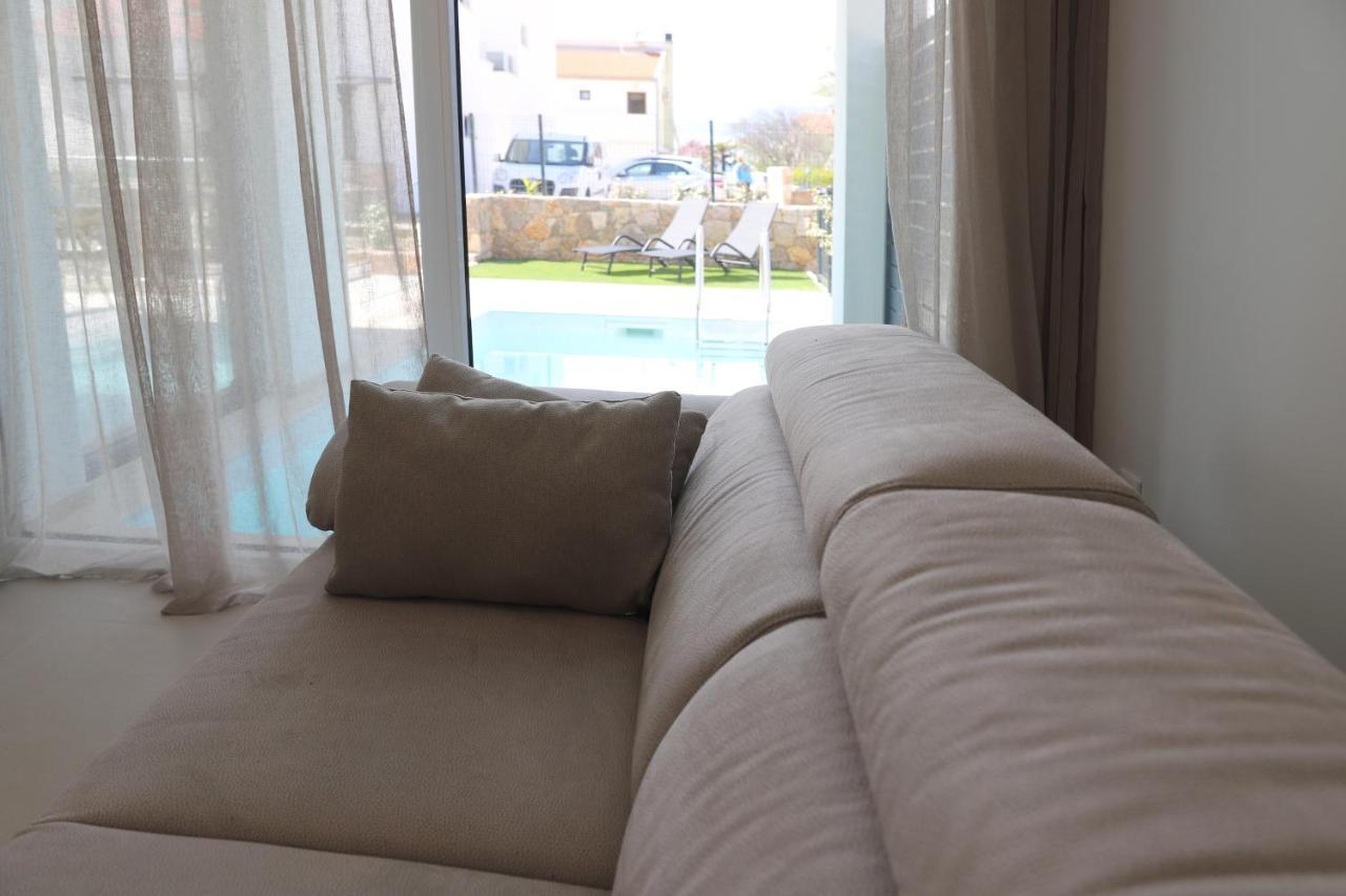 Brand New Apartment With Private Pool Njivice Dış mekan fotoğraf