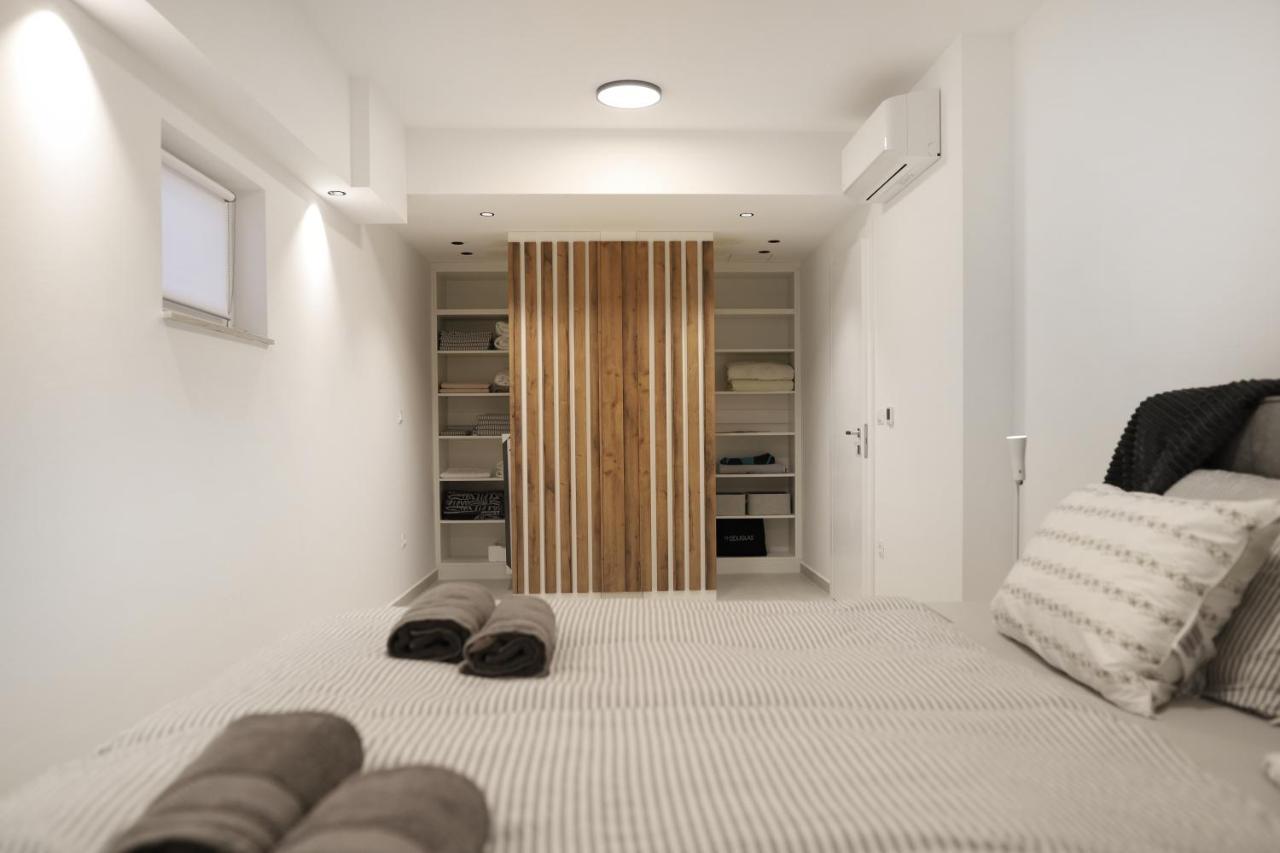 Brand New Apartment With Private Pool Njivice Dış mekan fotoğraf
